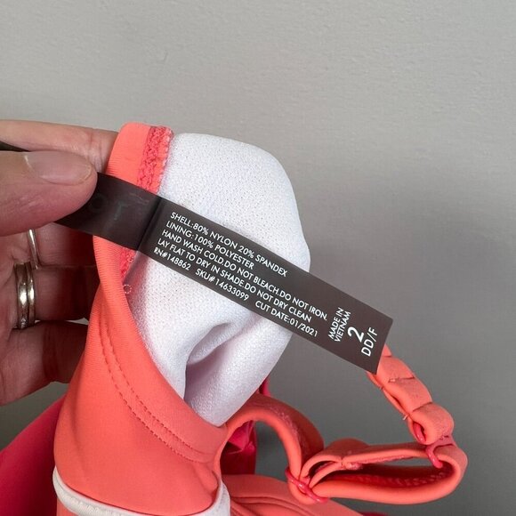 Torrid Colorblock One Piece Swimsuit Size 2X DD/F Underwire Beach Vacation - Picture 14 of 14